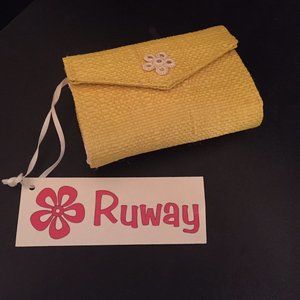 New NWT Handmade Organic Straw Palm Yellow Wallet Coin Purse Bag-Cruise Wear
